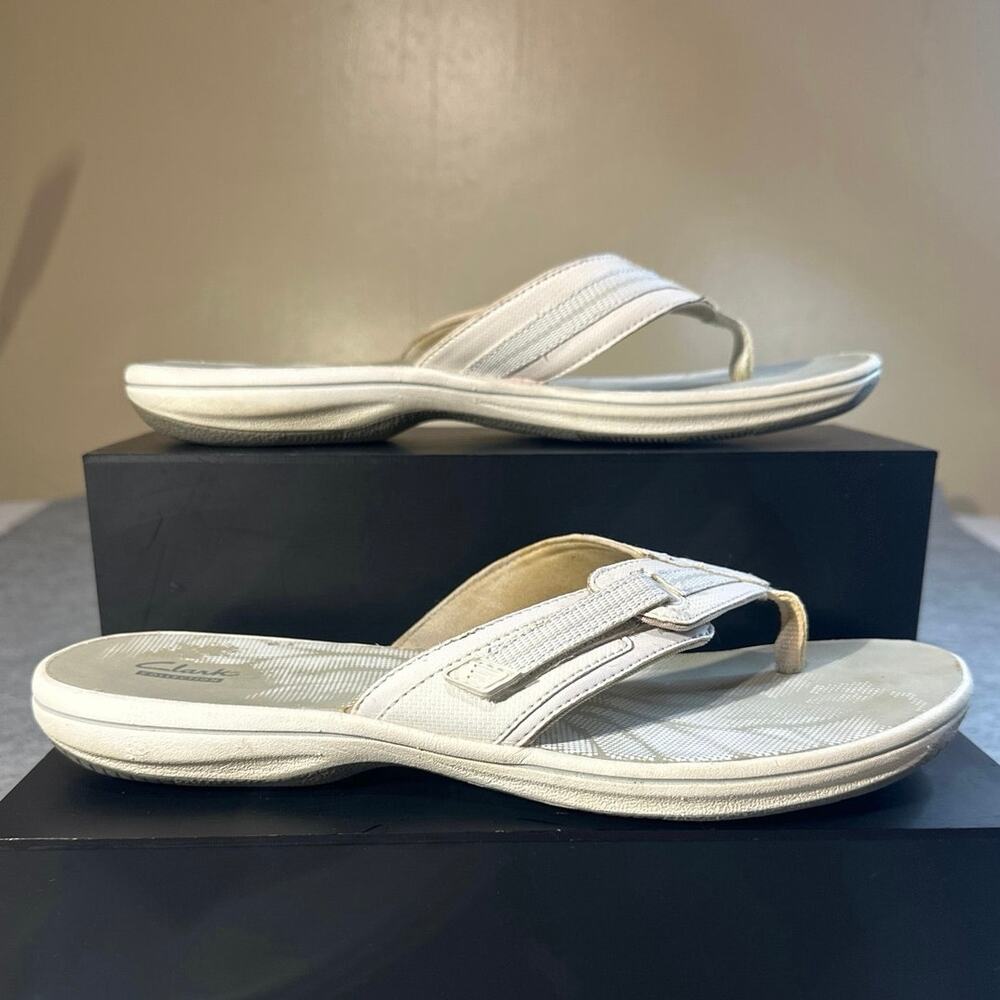 Clarks Brinkley Derry Womens Flip Flop 11 white Slip On Thong Sandals